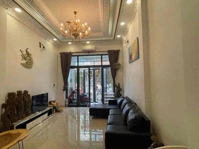 Cho thuê nhà phố hẻm xe hơi gần KCX Quận 7