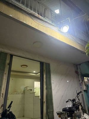 Cho thuê nhà lạc long quân Quận 11- giá 6tr