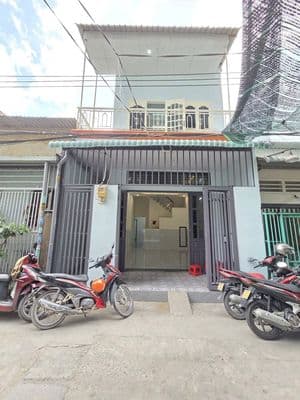 Nhà trệt lầu RẺ - ĐẸP gần ngã tư Chiêu Liêu - Dĩ An