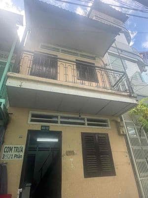 nhà riêng 2 tầng, DTSD 52m2, hẻm chính ra Lý Thái Tổ