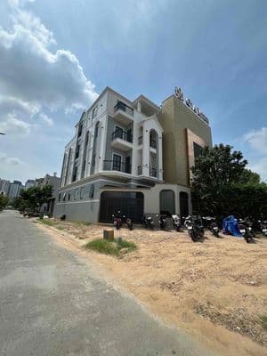 NGUYÊN CĂN MẶT TIỀN HẦM 4TẦNG 7.5M x22M khu Compound Nguyễn Hoàng 70tr