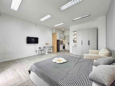 Căn hộ dịch vụ studio ban công rộng rãi - khu đô thị him lam