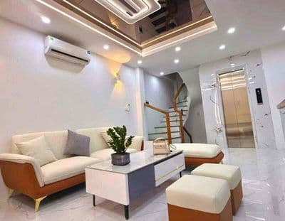 Nguyễn Chí Thanh, thang máy, ngõ thông, nhà mới, full nội thât