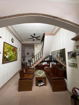 Cho thuê nhà nguyên căn Hoàng Hoa Thám, Ba Đình, 30m2 x 4 tầng