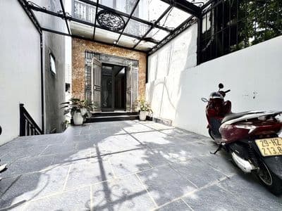 Cho thuê nhà nguyên căn 670 Nguyễn Khoái, 10 người, 10 xe