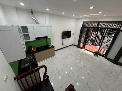 Cho thuê nhà 33m2, 4 tầng, Hà Đông, full nội thất