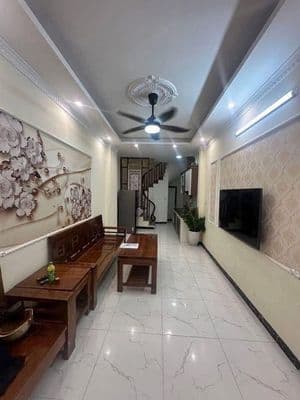 Nhà Bát Khối, Long Biên, 5 tầng, full nội thất
