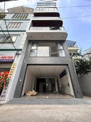 Bán Penthouse 8 tầng thang máy - Hồng Tiến - Đẳng cấp sống thượng lưu