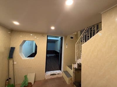 Nhà riêng 20m2 Hàng Bún, Ba Đình - Cho thuê 10 triệu