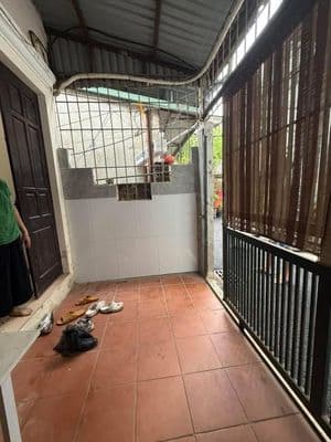 Cho thuê nhà riêng Tô Ngọc Vân, Tây Hồ, full nội thất