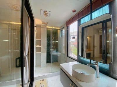 Nhà nguyên căn cho thuê 5 tầng 75m2 Đào Tấn, Ba Đình, HN