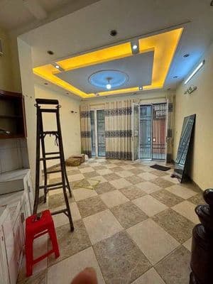 Cho thuê nhà 34m² 4 tầng ngõ 181 Yên Lãng, Đống Đa