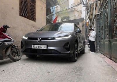 Cho thuê nhà nguyên căn 35m2, 4PN, Đống Đa, ô tô đỗ cửa