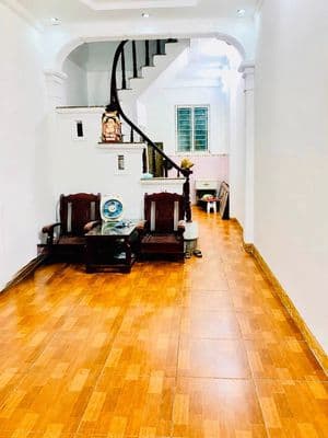 Cho thuê nhà Trịnh Đình Cửu, 4 tầng, 11tr
