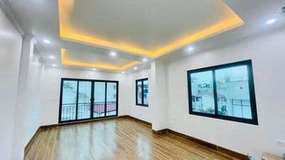 Cho thuê nhà 7 tầng Cầu Giấy, ô tô vào tận nơi