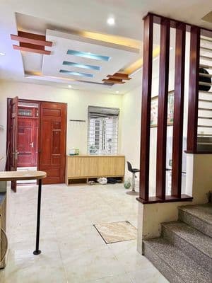 Cho thuê nhà 5 tầng Trần Cung, Nghĩa Đô 45m2 giá 11tr
