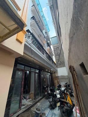 Nhà 60m2, 7 tầng, 5m mặt tiền, full nội thất, Tân Mai
