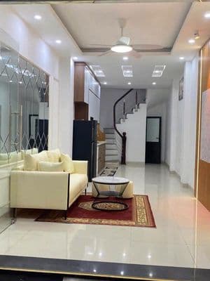 Cho thuê nhà Quang Trung, Hà Đông, 40m2, 4 tầng, 12 triệu/tháng