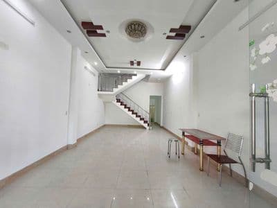 Cho thuê nhà 2 tầg mặt tiền Hoà Minh