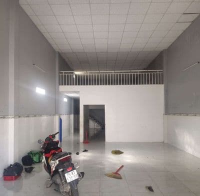 Cho thuê nhà 5x20m cấp4 gác lửng y như hình, đ tây thạnh