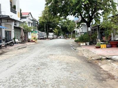 Nhà mặt tiền kinh doanh mua bán khu vượt lũ