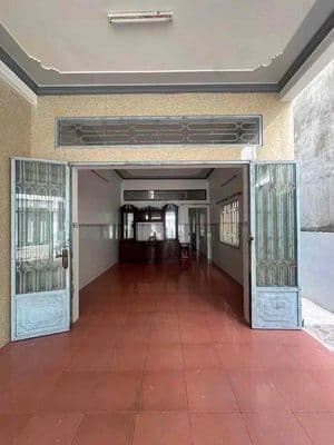 Nhà trệt lầu rộng 5x24m 02phòng 1máy lạnh hẻm ô tô KDC Hàng Bàng