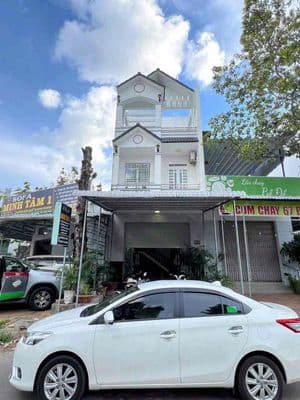 Nhà trệt 2 lầu mới kdc Hưng Phú 1
