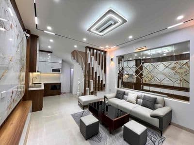 Trần đại nghĩa 34m2 x 5 tầng, mt 4m, ngõ 2m