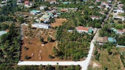 Kẹt tiền bán gấp gần 500m2 thổ cư sau UBND Eakao