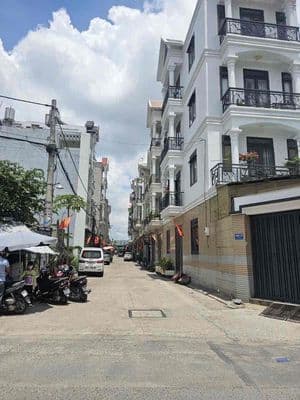 Nhà SHR 1/ Hẻm 8m - 4m x 15m Đúc 1 Trệt 2 Lầu ngay chợ HL80b