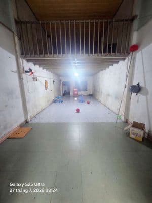 Cho thuê nhà 4m 17m trên 1pnủ và 1gác lửng to