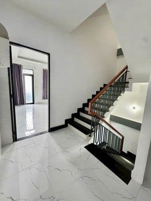 Cho thuê nhà Hẻm xe hơi Nguyễn Sơn 5x16m, 3 lầu, 16tr/th