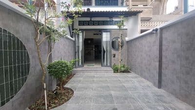 Nhà lầu mới đẹp, phong cách cá tính, 3 phòng ngủ phường Trung an