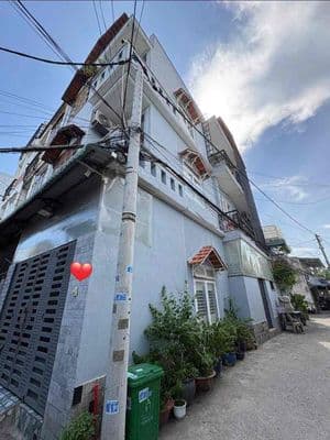 nhà 3 tầng. 4 phòng ngủ. hẻm ô tô đường 4 trường thọ gần metro