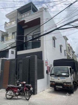 Bán nhà có phòng ngủ trệt cho người lớn tuổi nhà mới hẻm xe tải