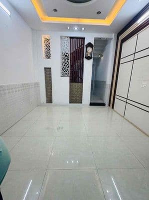 Cho thuê nhà đường dân chủ, 3 lầu st, 4pn 5wc, nhà đẹp, hợp ở & kd