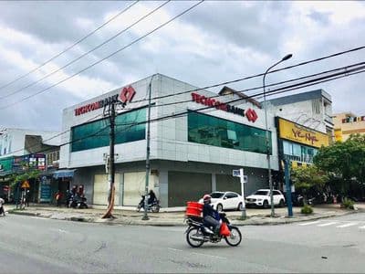 Cho thuê mặt bằng đẹp đường tôn đức thắng - bề ngang 12m