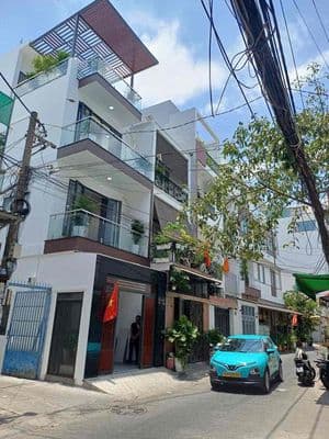 Mặt Tiền Q5 - 4 x 18.5 - 2 tầng mới - Giá 10.9 tỷ TL