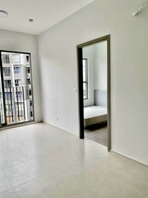 Chung cư 312 Lạc Long Quân quận 11 bán căn 2 phòng ngủ, có thang máy