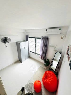 Phòng trống 18m2 - lê quang định, p. hạnh thông