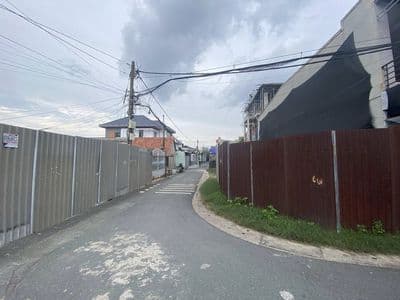 Bán nhà hẻm oto - đường 11, P.Linh Xuân. Giáp TTHC Dĩ An