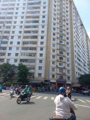 Căn hộ Miểu Nổi 18 tầng Vũ Huy Tấn p3 BT. 67m.2pn.2 wc
