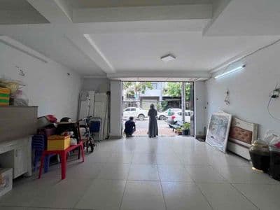 Trống lại mặt bằng kinh doanh ngay tân hương