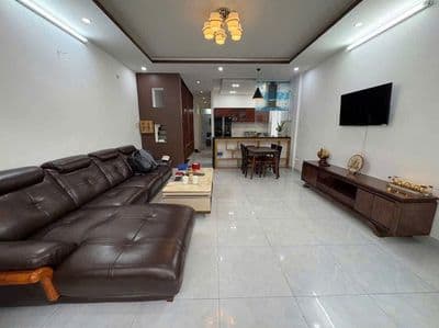 Cho thuê nhà 3 tầng mt phạm cự lượng