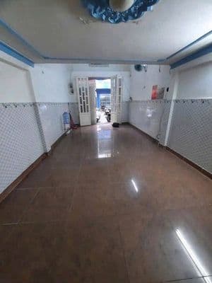 Mặt Tiền Xóm Đất, Quận 11, 1 Trệt 1 Lửng, 2 Lầu, 200m2, 6PN