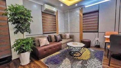Cho thuê nhà mới nguyên căn lô góc thạch bàn-ô tô vào nhà nội thất cb