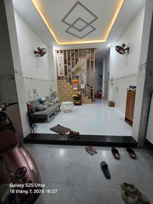 Cho thuê nhà trệt 3lâu sân thượng 3pnủ 3wc