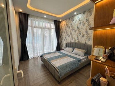 Bán nhà 4 tầng 5PN hẻm xe 4c thông Lê Hồng Phong, Lý Thái Tổ Q.10