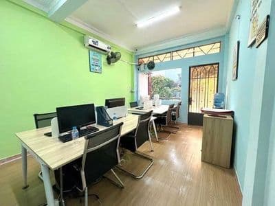 Hhmg% cho thuê văn phòng – lầu 2 (hẻm xe hơi)