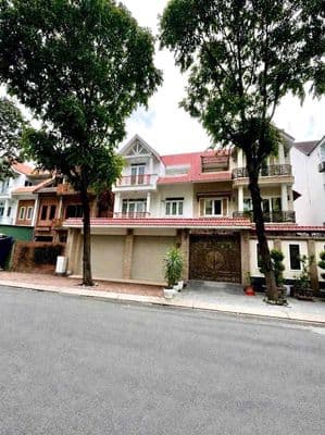 Cần cho thuê biệt thự phan văn trị, p7, gò vấp _ vị trí trung tâm